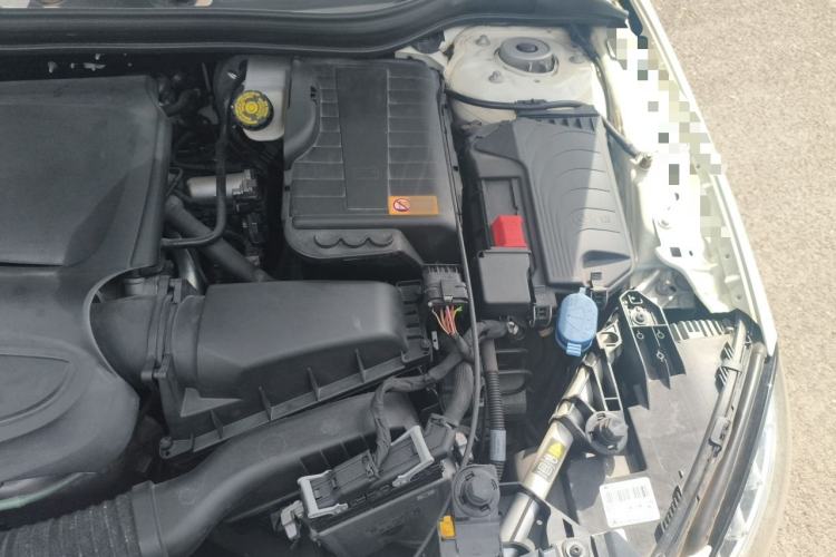 Used Mercedes-Benz GLA 2015 GLA 200 Engine Bay Left