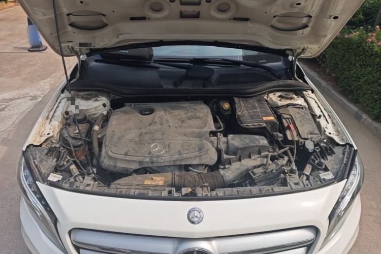 Used Mercedes-Benz GLA 2015 GLA 200 Fashion Model Engine Bay