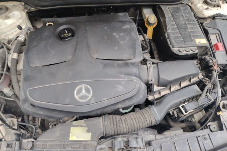 Used Mercedes-Benz GLA 2015 GLA 200 Fashion Model Engine Bay
