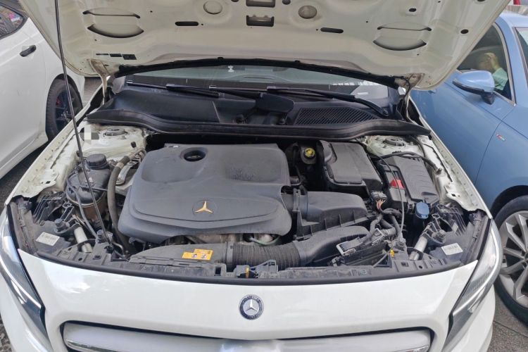 Used Mercedes-Benz GLA 2015 GLA 200 Sport Edition Engine Bay