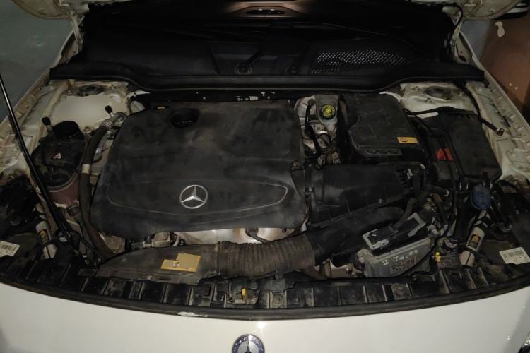 Used Mercedes-Benz GLA 2015 GLA 220 4MATIC Luxury Model Engine Bay