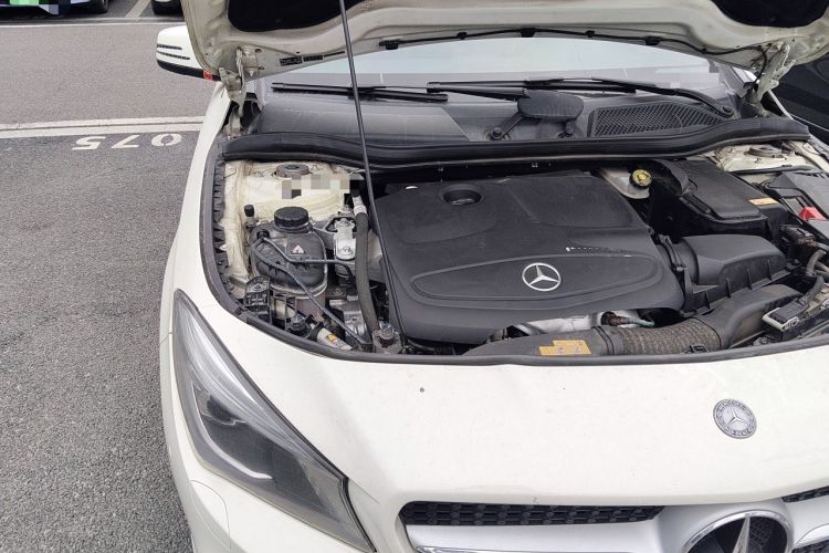 Used Mercedes-Benz GLA 2015 GLA 200 Engine Bay Right