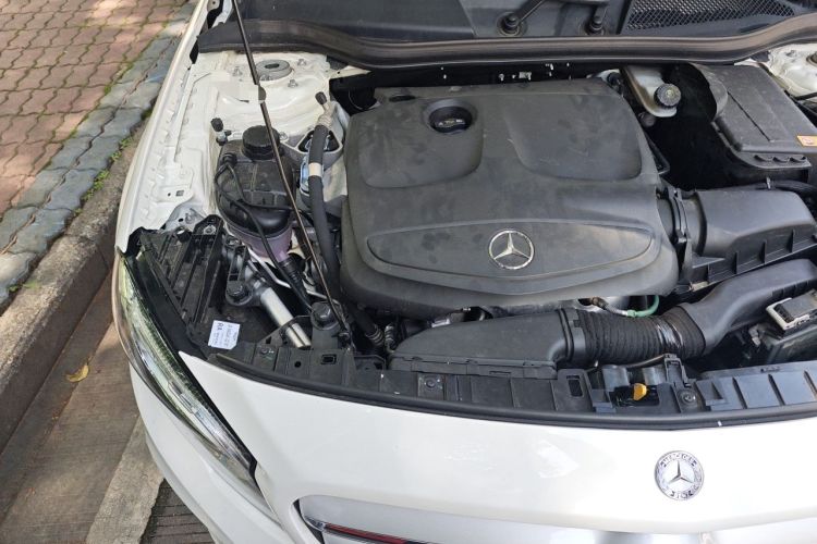 Used Mercedes-Benz GLA 2015 GLA 200 Sport Edition Engine Bay Right