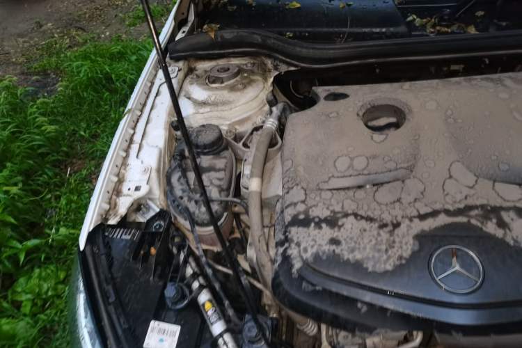 Used Mercedes-Benz GLA 2015 GLA 220 4MATIC Fashion Model Engine Bay Right
