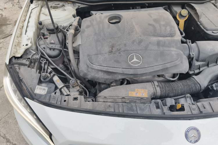 Used Mercedes-Benz GLA 2015 GLA 200 Fashion Model Engine Bay Right