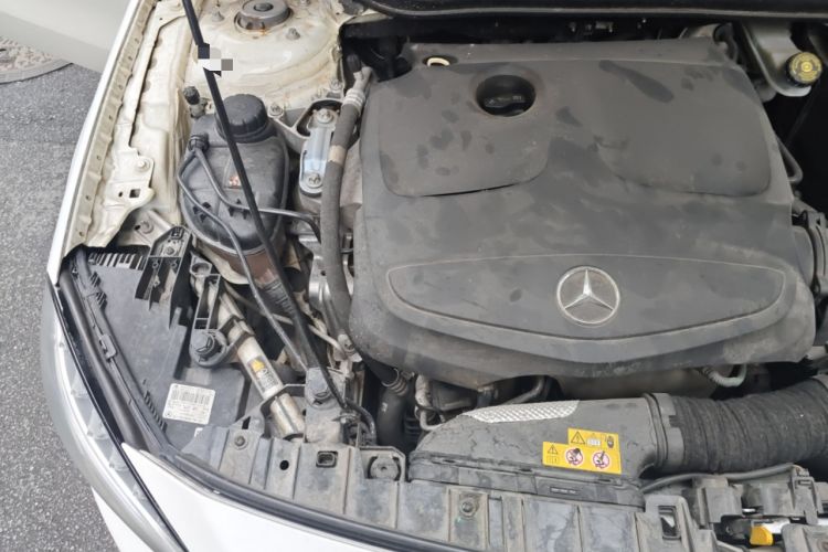 Used Mercedes-Benz GLA 2015 GLA 200 Fashion Model Engine Bay Right