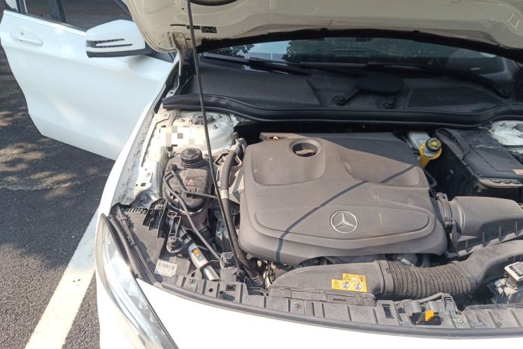 Used Mercedes-Benz GLA 2015 GLA 200 Fashion Model Engine Bay Right