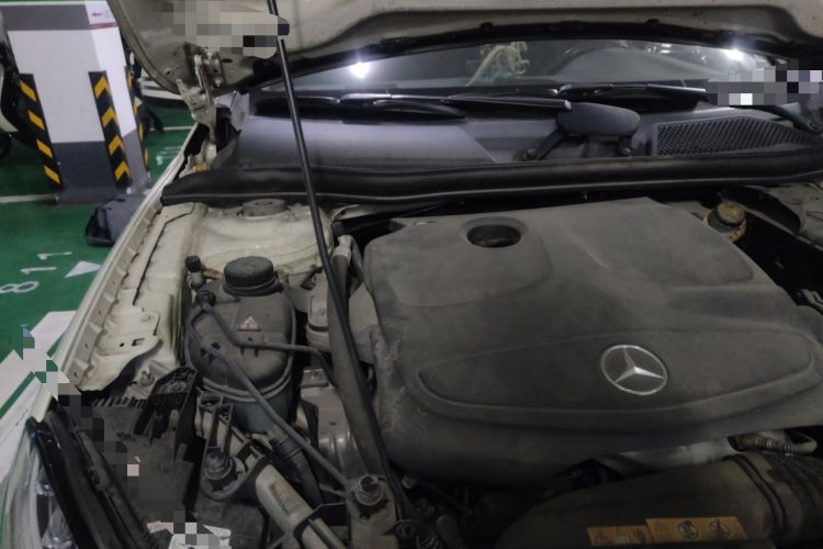 Used Mercedes-Benz GLA 2015 GLA 200 Engine Bay Right