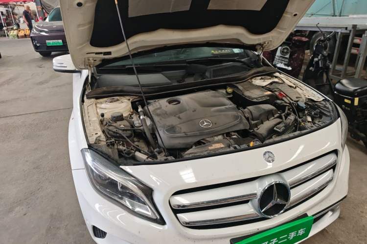 Used Mercedes-Benz GLA 2015 GLA 200 Fashion Model Engine Bay Right