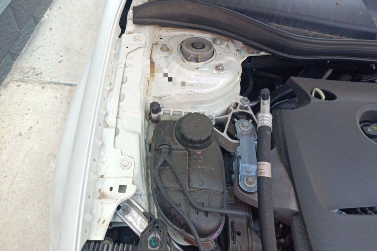Used Mercedes-Benz GLA 2015 GLA 200 Fashion Model Engine Bay Right