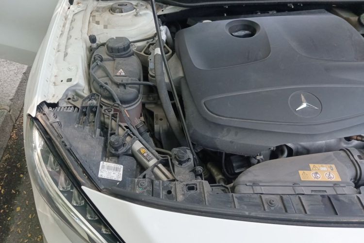 Used Mercedes-Benz GLA 2015 GLA 200 Fashion Model Engine Bay Right