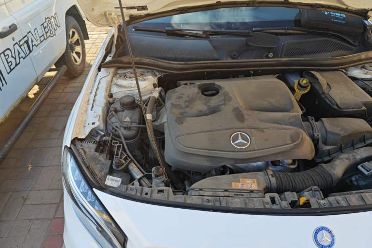 Used Mercedes-Benz GLA 2015 GLA 200 Fashion Model Engine Bay Right