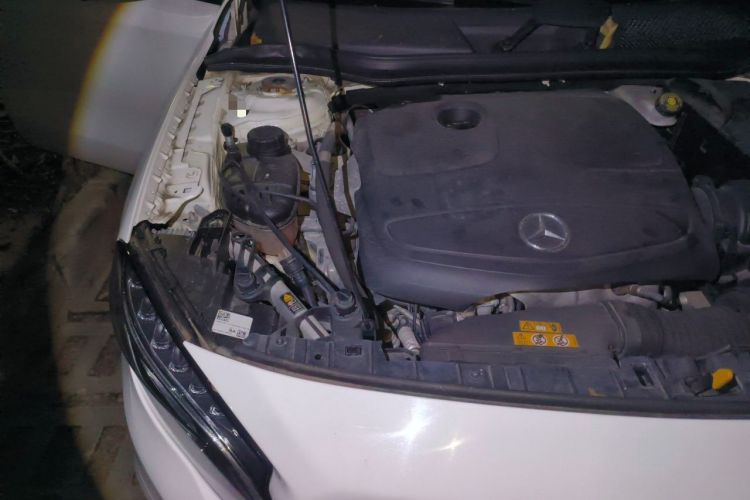 Used Mercedes-Benz GLA 2015 GLA 200 Fashion Model Engine Bay Right