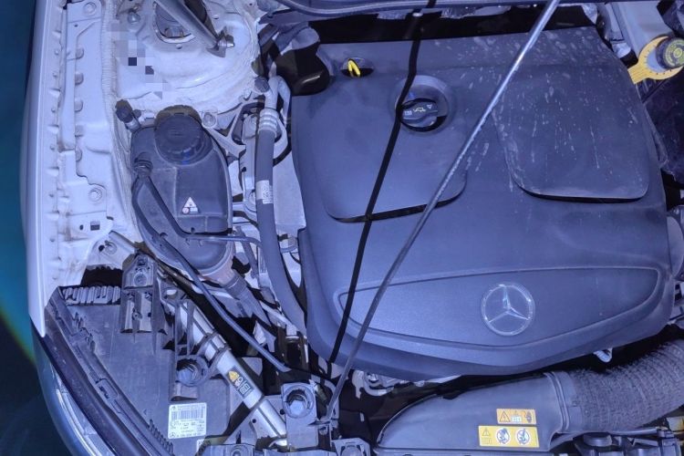 Used Mercedes-Benz GLA 2015 GLA 260 4MATIC Sport Edition Engine Bay Right