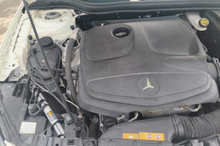 Used Mercedes-Benz GLA 2015 GLA 200 Engine Bay Right