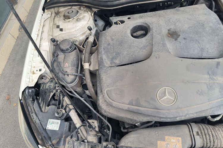 Used Mercedes-Benz GLA 2015 GLA 200 Sport Edition Engine Bay Right