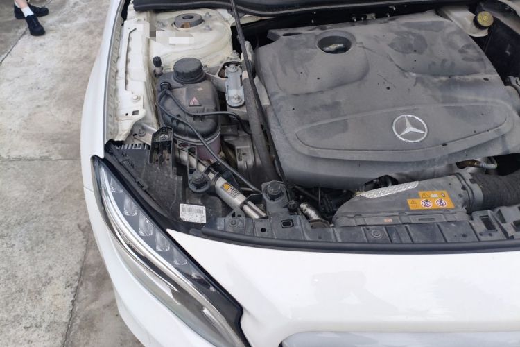 Used Mercedes-Benz GLA 2015 GLA 200 Fashion Model Engine Bay Right