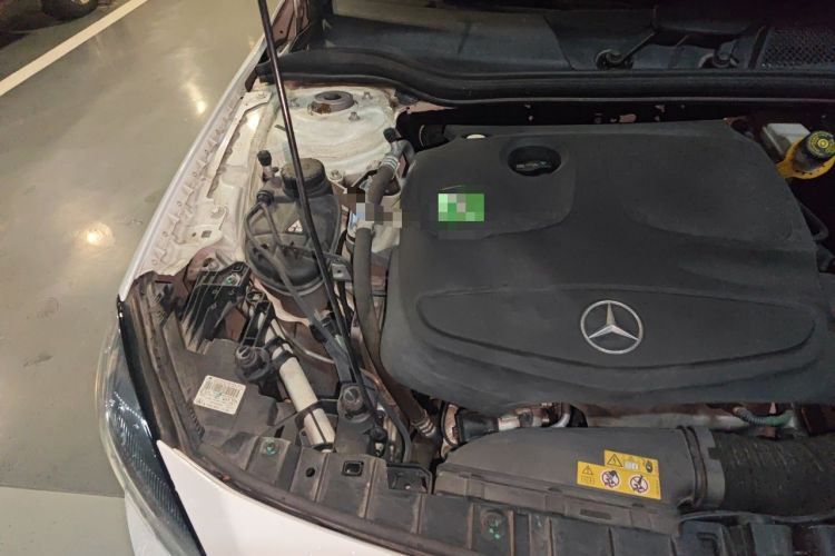 Used Mercedes-Benz GLA 2015 GLA 200 Sport Edition Engine Bay Right