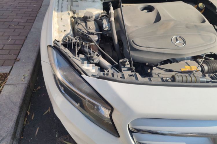 Used Mercedes-Benz GLA 2015 GLA 200 Sport Edition Engine Bay Right