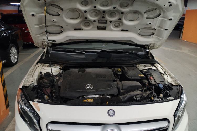 Used Mercedes-Benz GLA 2015 GLA 200 Fashion Model Engine Bay