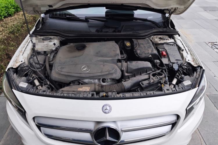 Used Mercedes-Benz GLA 2015 GLA 200 Sport Edition Engine Bay