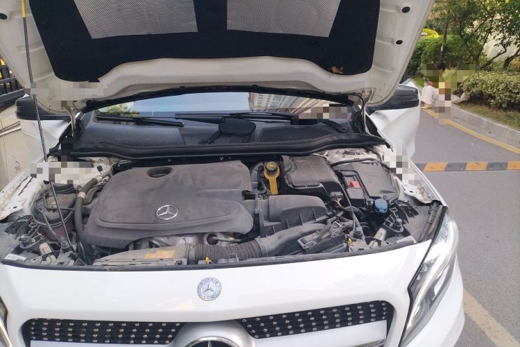 Used Mercedes-Benz GLA 2015 GLA 200 Fashion Model Engine Bay