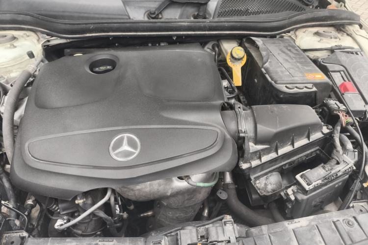Used Mercedes-Benz GLA 2015 GLA 200 Fashion Model Engine Bay