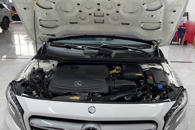Used Mercedes-Benz GLA 2015 GLA 200 Fashion Model Engine Bay