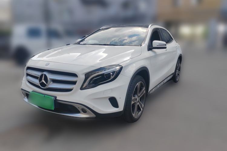 Used Mercedes-Benz GLA 2015 GLA 220 4MATIC Luxury Model Guazi used car, China used car export, Used car for sale, Used cars, Cheapest cars for sale