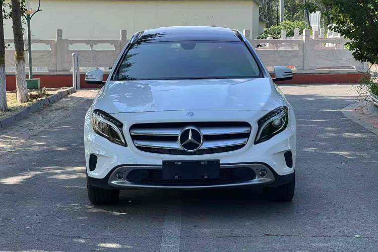 Used Mercedes-Benz GLA 2015 GLA 220 4MATIC Fashion Model Exterior 1