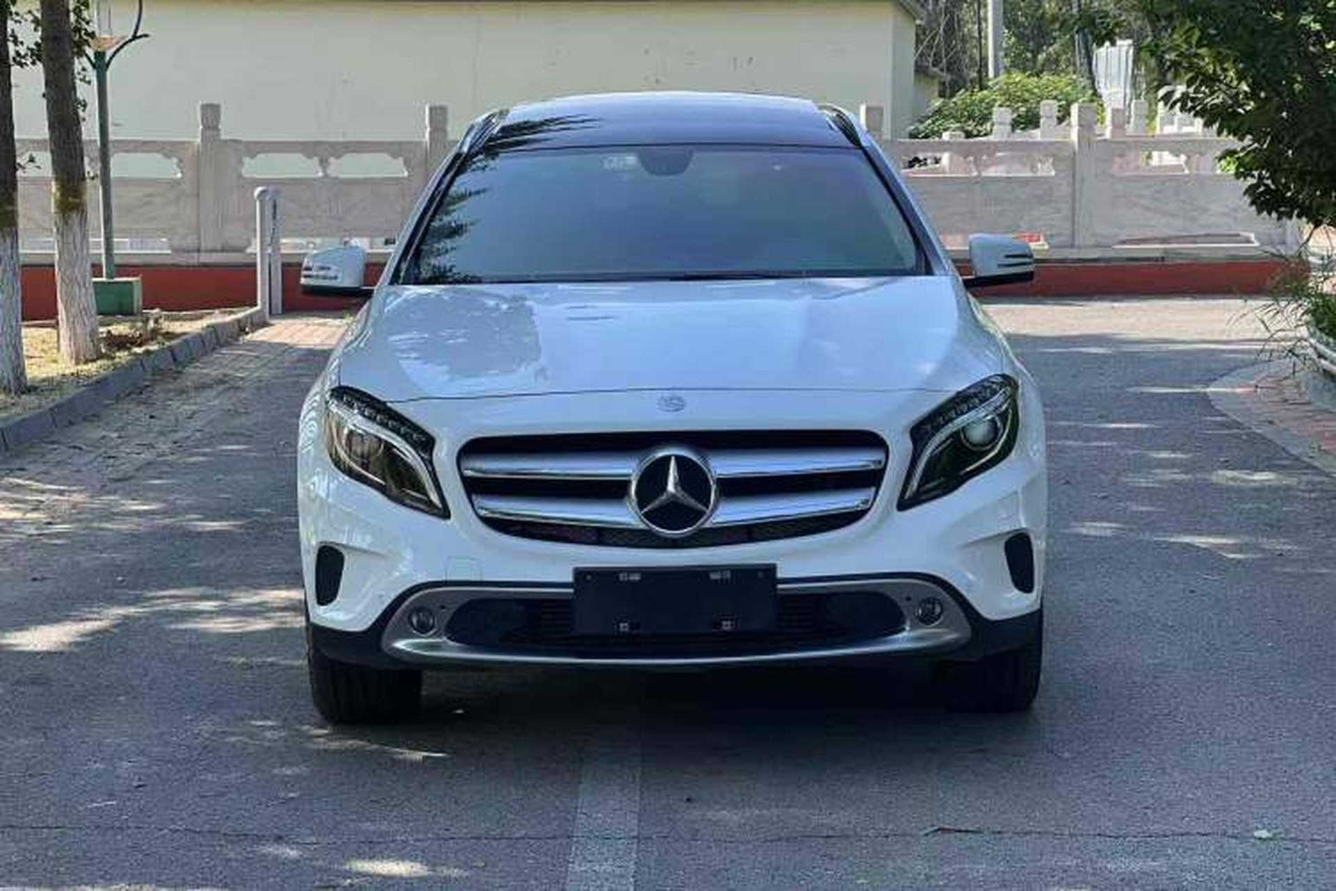Used Mercedes-Benz GLA 2015 GLA 220 4MATIC Fashion Model Exterior 1