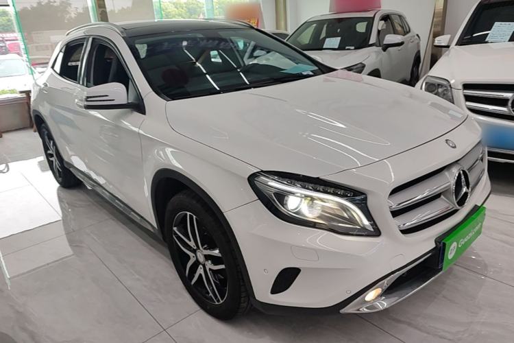 Used Mercedes-Benz GLA 2015 GLA 200 Fashion Model Exterior 1