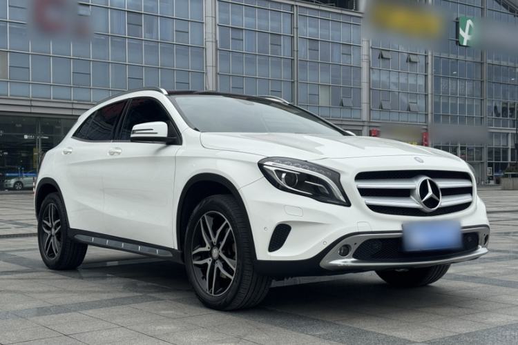 Used Mercedes-Benz GLA 2015 GLA 220 4MATIC Fashion Model Exterior 1