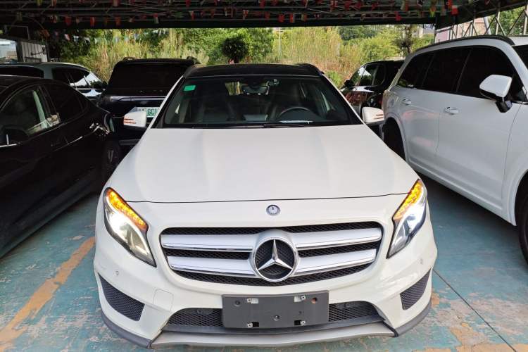 Used Mercedes-Benz GLA 2015 GLA 260 4MATIC Exterior 1