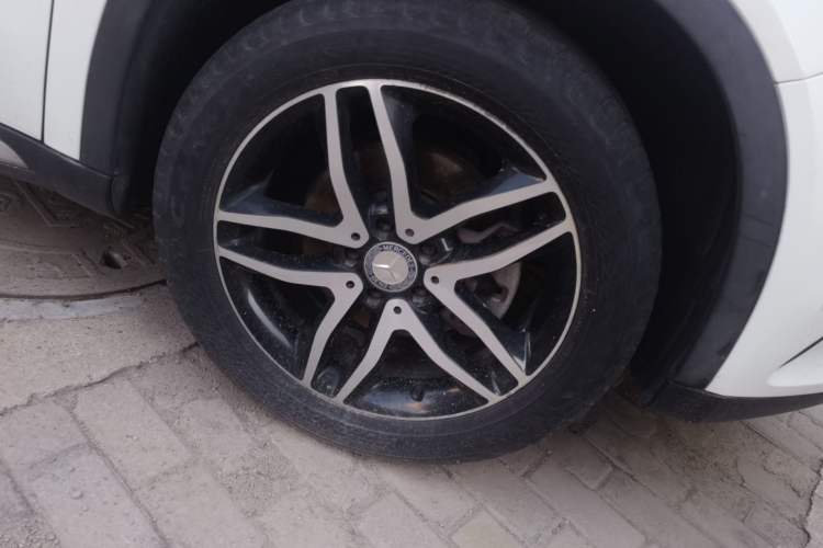Used Mercedes-Benz GLA 2015 GLA 220 4MATIC Fashion Model Exterior 1