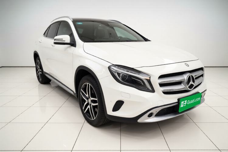 Used Mercedes-Benz GLA 2015 GLA 200 Fashion Model Exterior 1