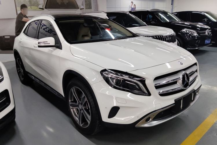 Used Mercedes-Benz GLA 2015 GLA 220 4MATIC Luxury Model Exterior 1