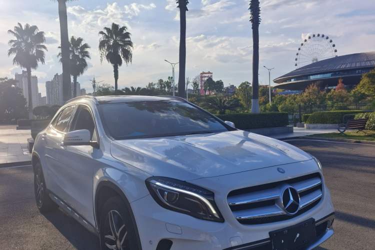 Used Mercedes-Benz GLA 2015 GLA 200 Fashion Model Exterior 1