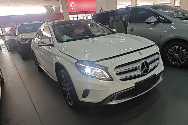 Used Mercedes-Benz GLA 2015 GLA 220 4MATIC Fashion Model Exterior 1