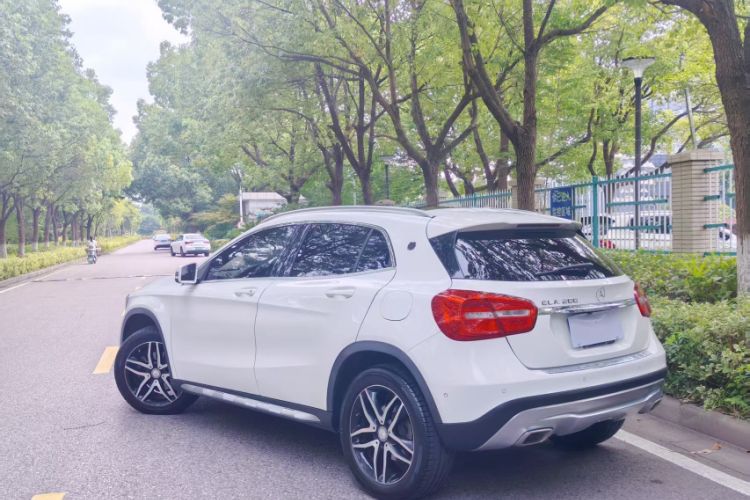 Used Mercedes-Benz GLA 2015 GLA 200 Fashion Model Exterior 1