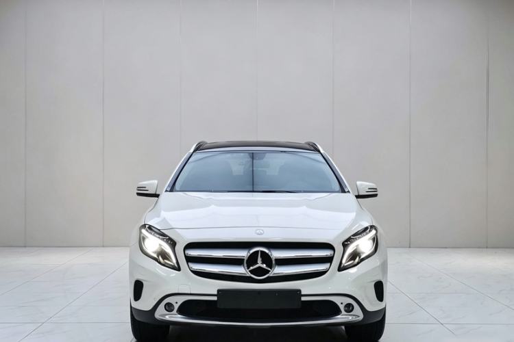 Used Mercedes-Benz GLA 2015 GLA 200 Exterior 2