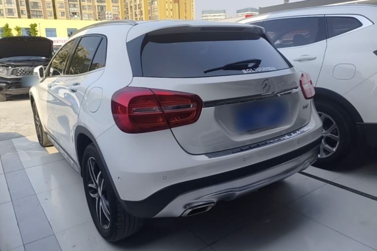 Used Mercedes-Benz GLA 2015 GLA 200 Fashion Model Exterior 2