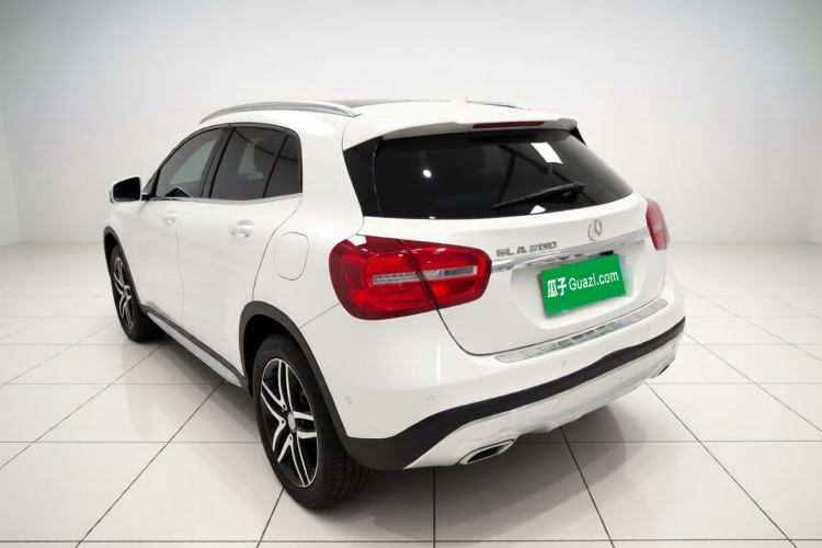 Used Mercedes-Benz GLA 2015 GLA 200 Fashion Model Exterior 2