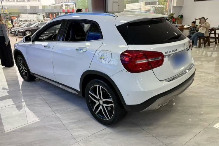 Used Mercedes-Benz GLA 2015 GLA 200 Fashion Model Exterior 2