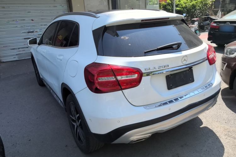 Used Mercedes-Benz GLA 2015 GLA 200 Fashion Model Exterior 2