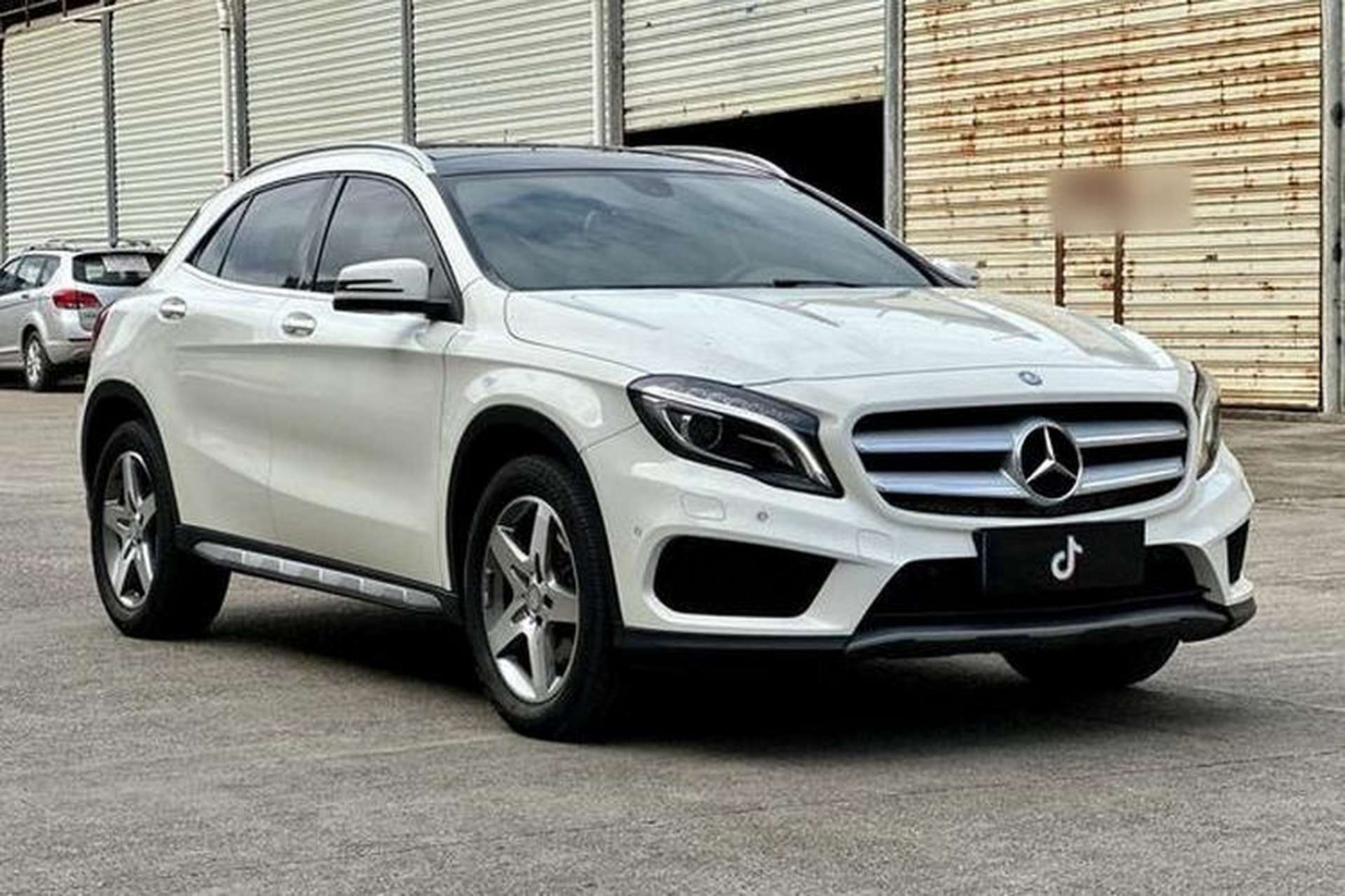 Used Mercedes-Benz GLA 2015 GLA 260 4MATIC Exterior 2