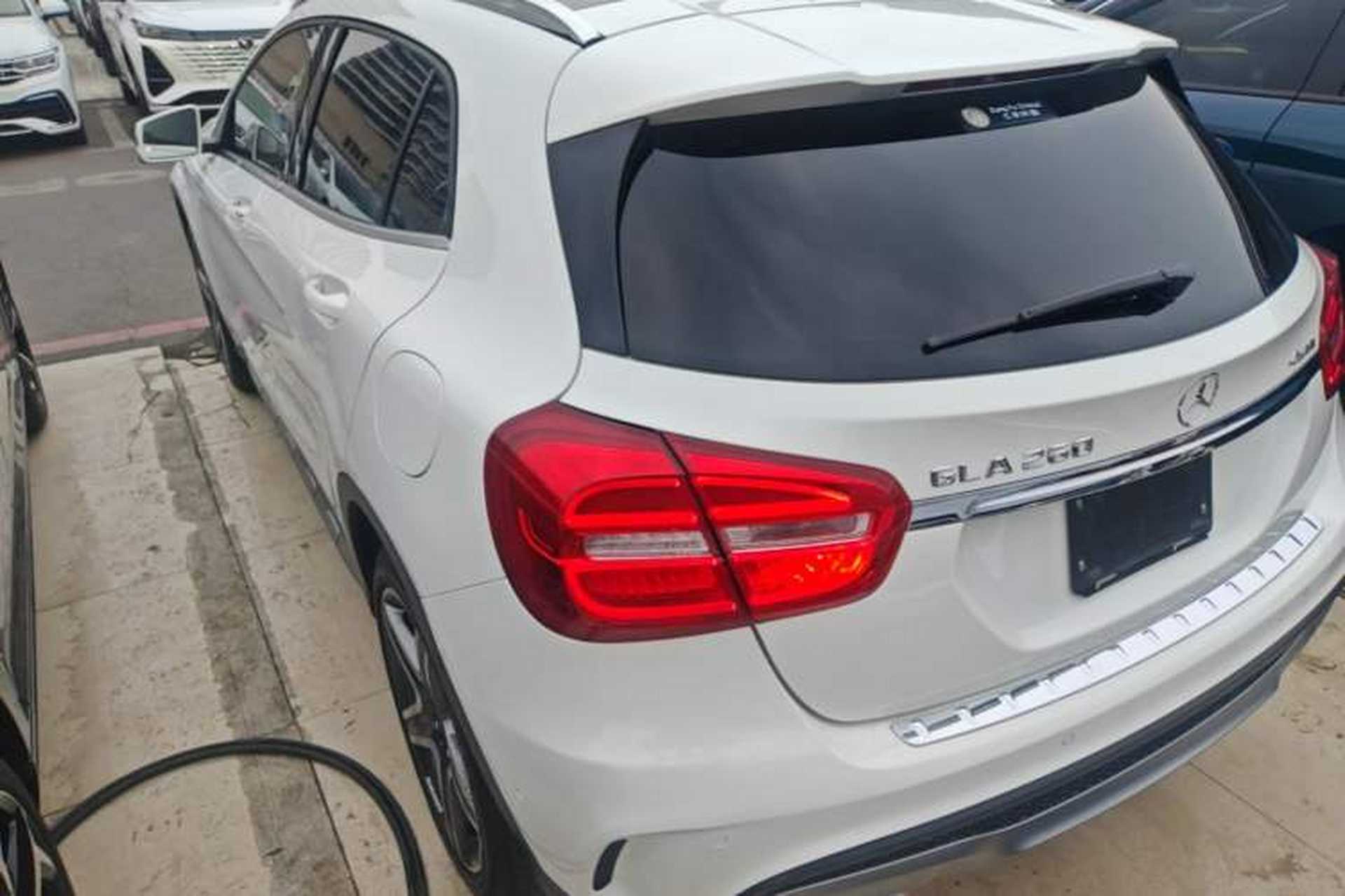 Used Mercedes-Benz GLA 2015 GLA 260 4MATIC Sport Edition Exterior 2