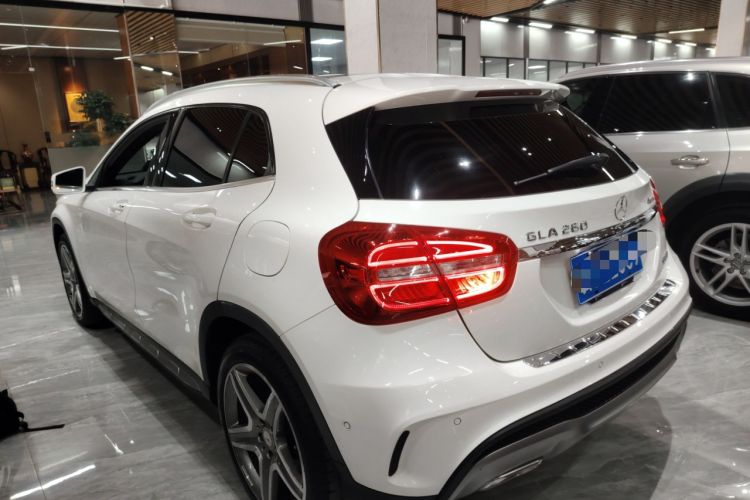 Used Mercedes-Benz GLA 2015 GLA 260 4MATIC Sport Edition Exterior 2