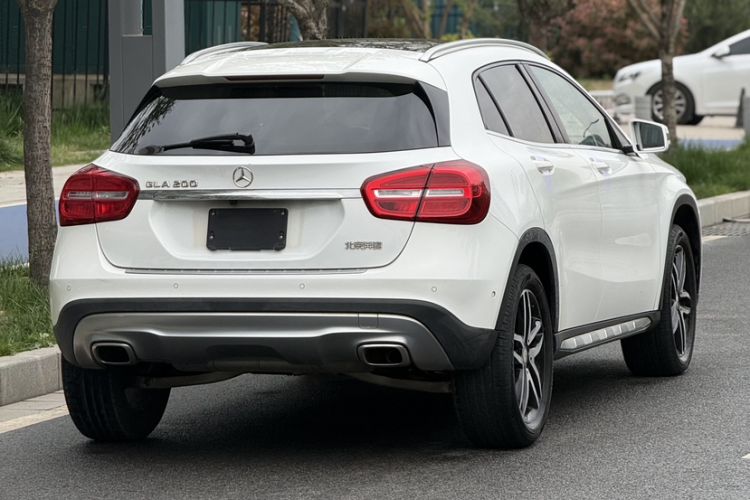 Used Mercedes-Benz GLA 2015 GLA 200 Fashion Model Exterior 2