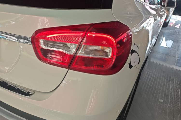 Used Mercedes-Benz GLA 2015 GLA 200 Sport Edition Exterior 3